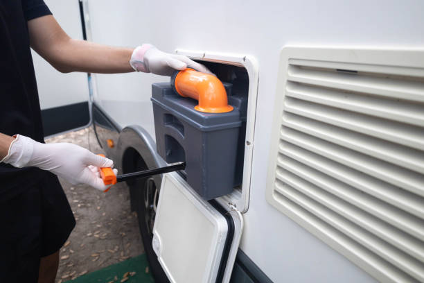 Best Portable toilet rental cost  in Seneca, MO